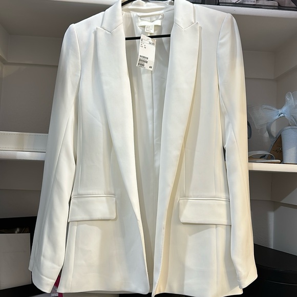 White Blazer - Picture 1 of 2